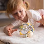 04 babyono senzorna igracka pjescani satjpg