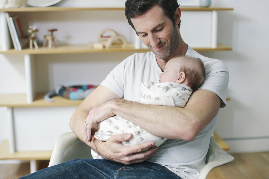 Swaddler Elephant Lifestyle 03 4