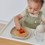 0015 2 in 1 suction plate lifestyle 9