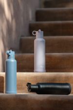 750ml Watter Bottle Black Lifestyle 1