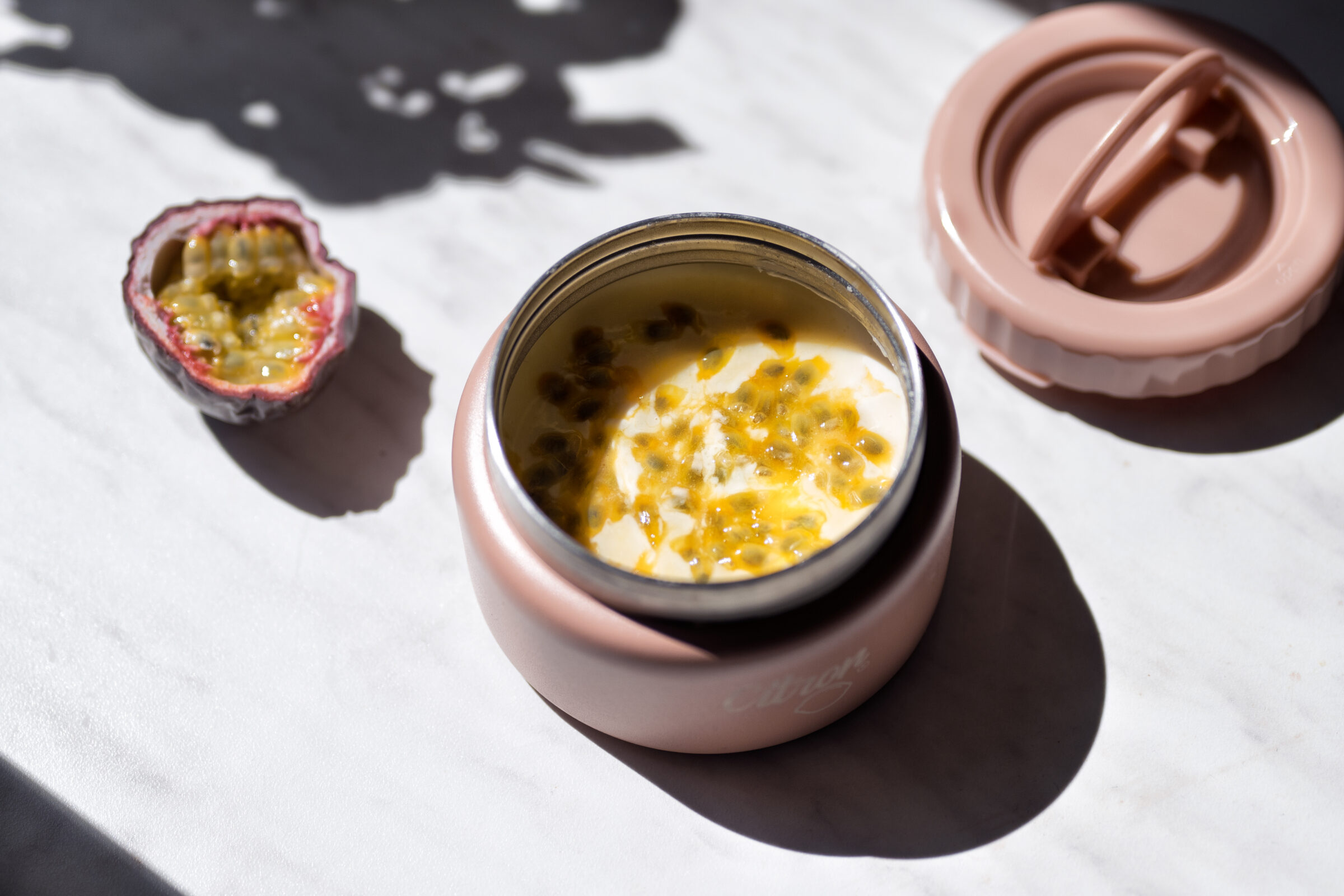 Small Thermal Food Jar 250 Blush Pink Lifestyle 1 Small Thermal Food Jar 250 Blush Pink Lifestyle 1