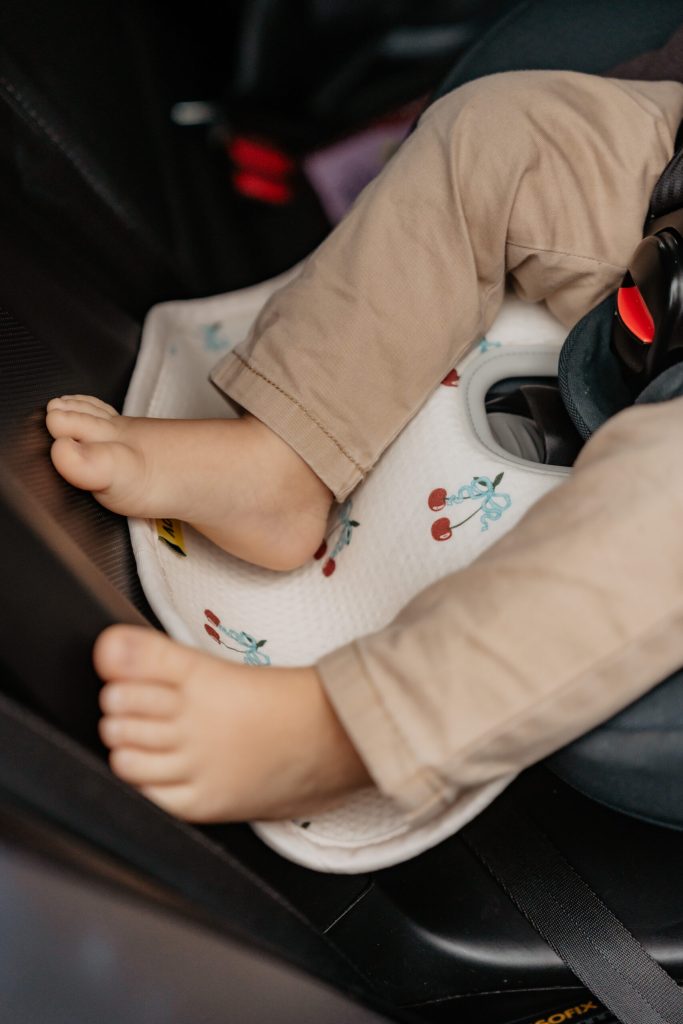 AL 1 CHS Cherries Lifestyle Carseat 09 scaled 1