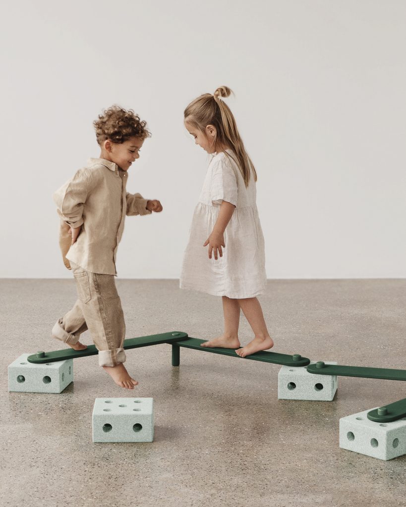 Balance Track Ocean Mint Forest Green slide 2
