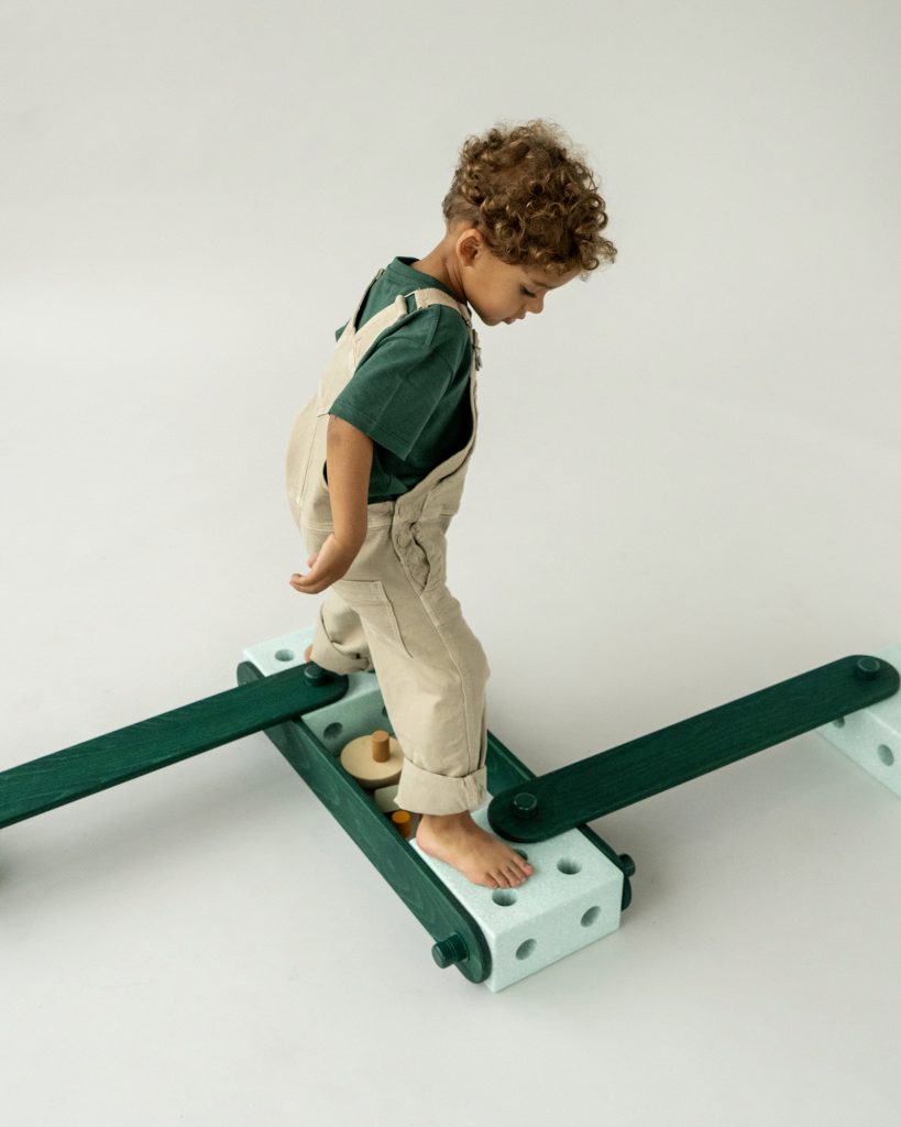 Balance Track Ocean Mint Forest Green slide 5